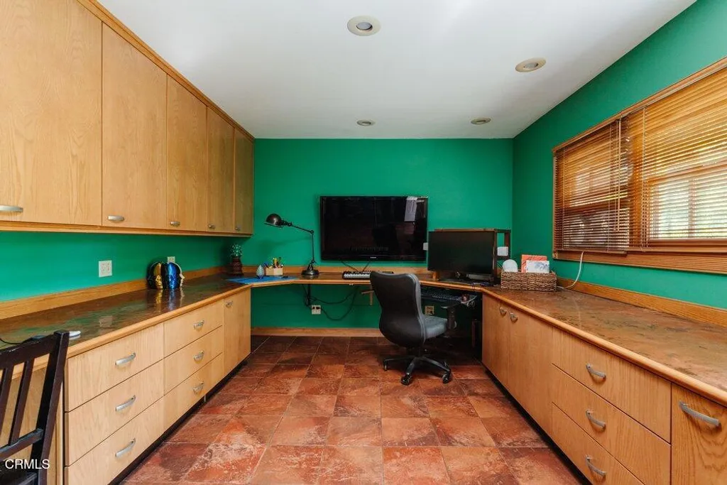 Additional image 45 of 1300 Meadowbrook Road, Altadena, CA 91001