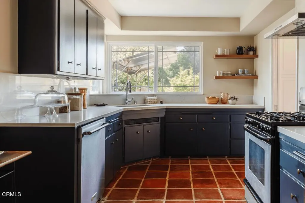 Additional image 21 of 1300 Meadowbrook Road, Altadena, CA 91001