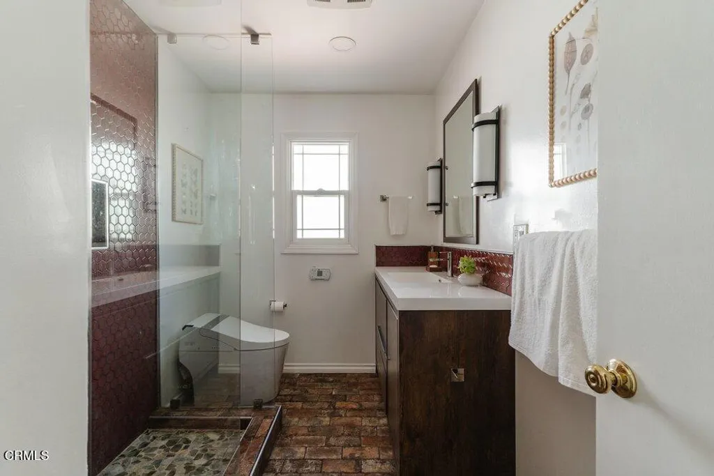 Additional image 26 of 1300 Meadowbrook Road, Altadena, CA 91001