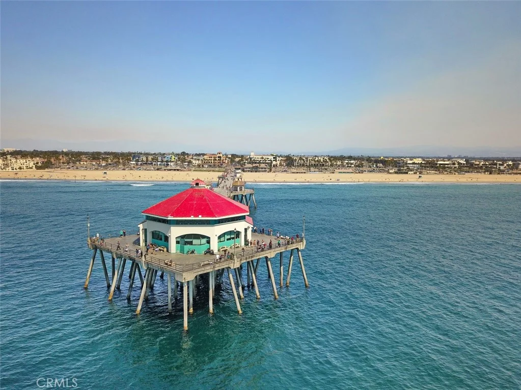 200 Pacific Coast Highway Unit 329, Huntington Beach, CA 92648