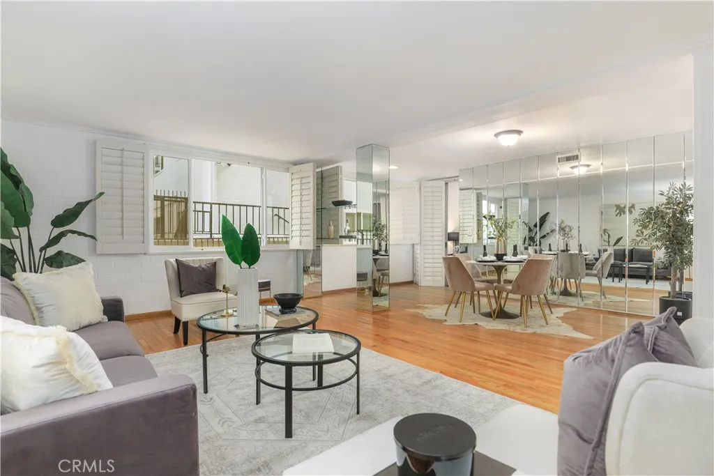 540 Kelton Avenue Unit 102, Los Angeles, CA 90024