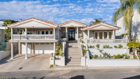 4440 Bergamo Drive, Encino, CA MLS: SR25053127