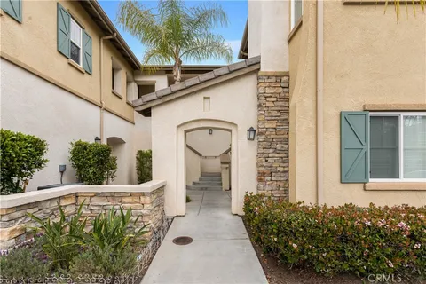 26520 Arboretum Way Unit 1904, Murrieta, CA MLS: SW25088599
