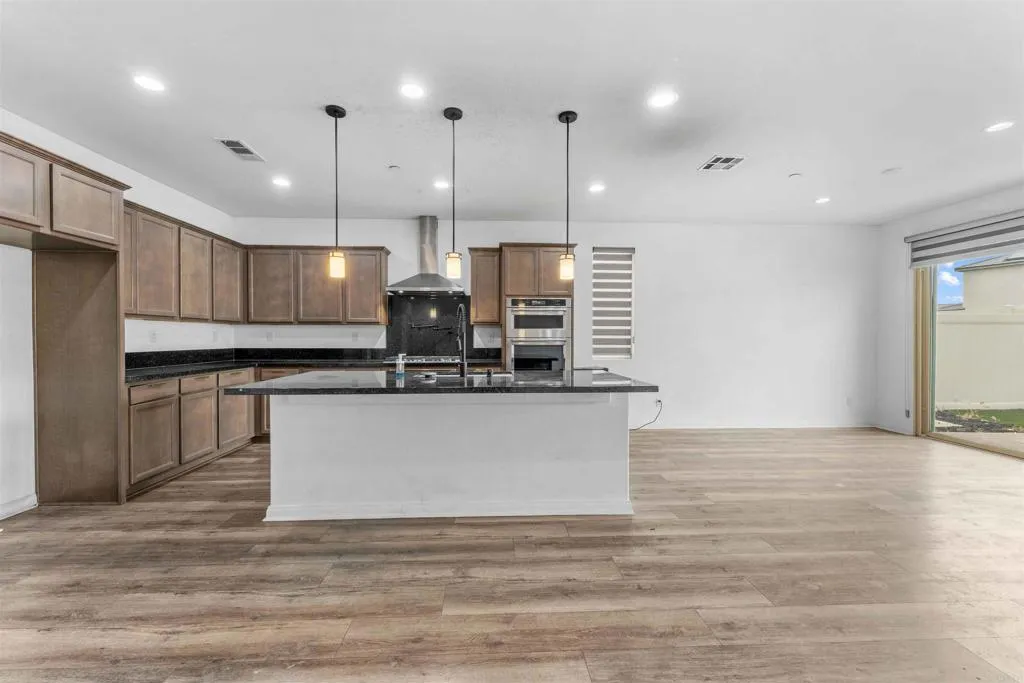 Additional image 5 of 750 Green Court, Perris, CA 92571