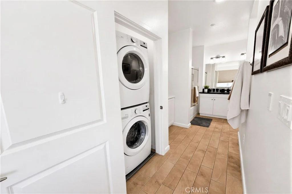 5550 Boardwalk Unit 102, Hawthorne, CA 90250