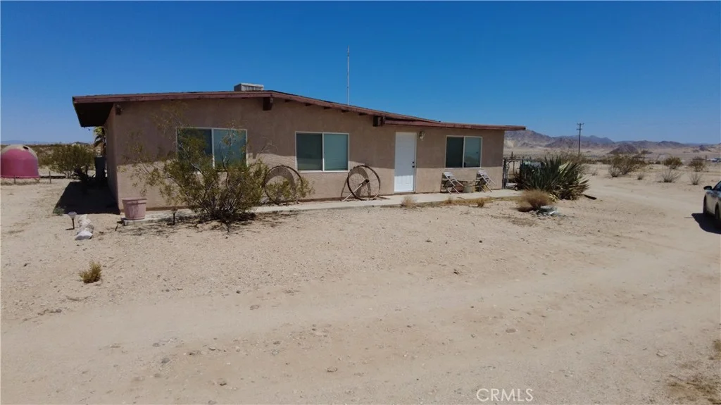 71688 Macrae Road, 29 Palms, CA 92277 photo 2