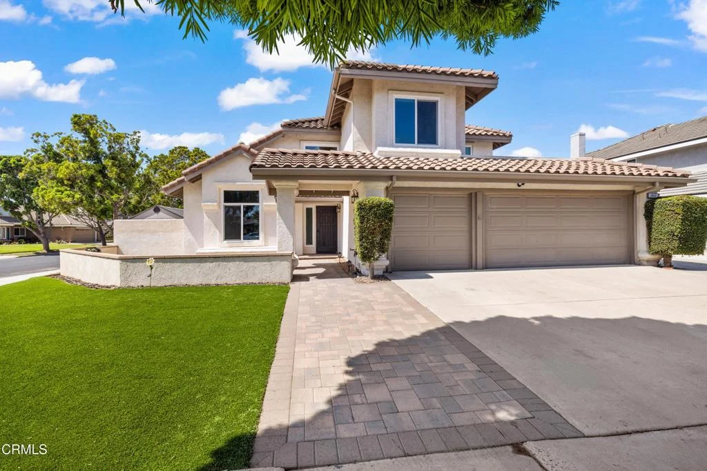 1011 Yukonite Place, Oxnard, CA 93030 photo 2
