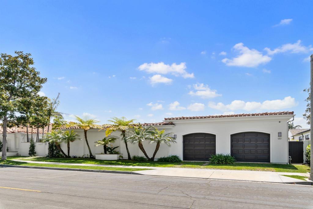 1907 Chubasco Drive, Corona del Mar, CA 92625 - MLS#: NDP2303123