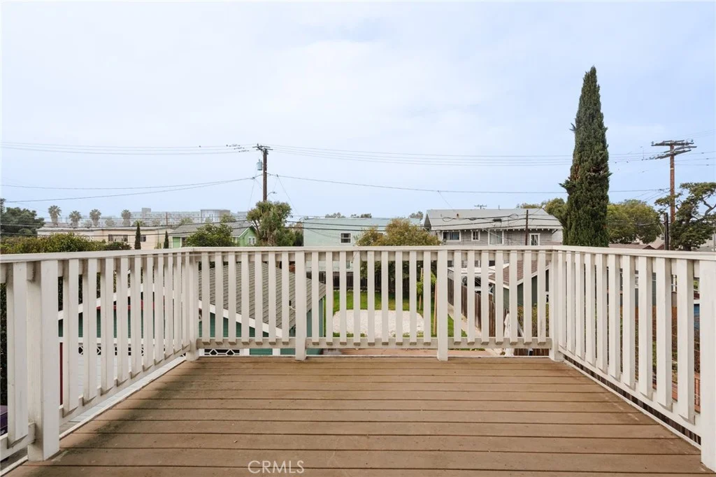 1345 Linden Avenue, Long Beach, CA 90813