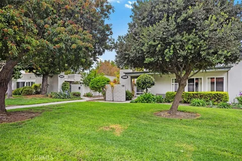 2066 Via Mariposa Unit H, Laguna Woods, CA MLS: OC25086870
