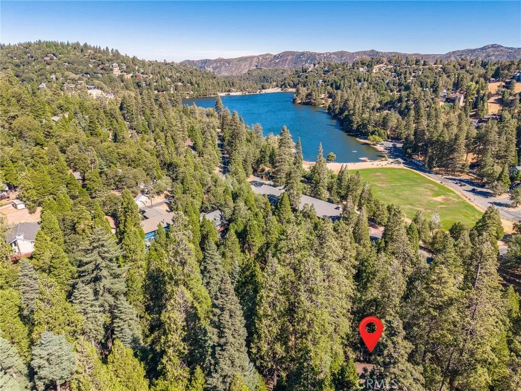 24611 Valle Drive, Crestline, CA 92325