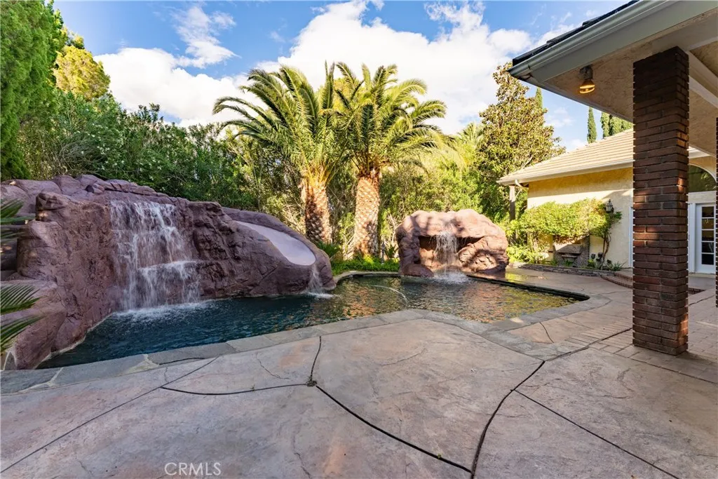Additional image 100 of 41504 Mission Dr, Palmdale, CA 93551