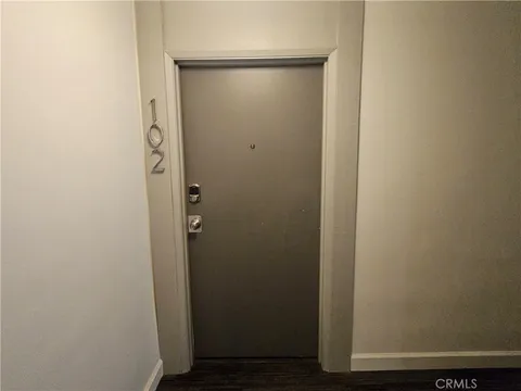 960 Larrabee Street Unit 102, West Hollywood, CA MLS: IN25023047
