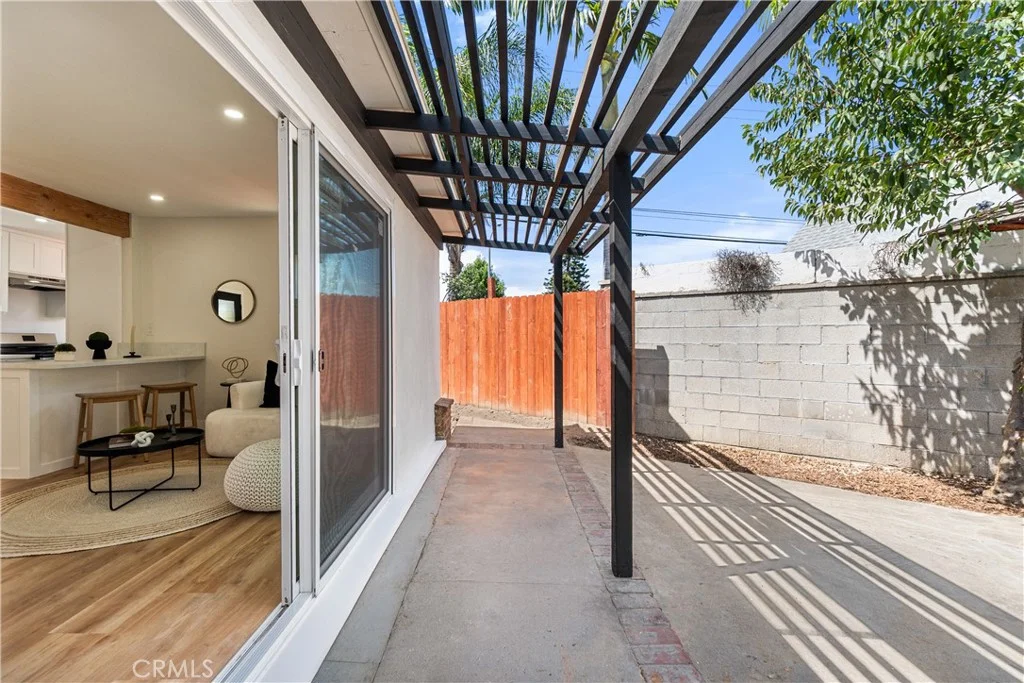 884 Lewis Avenue, Pomona, CA 91768