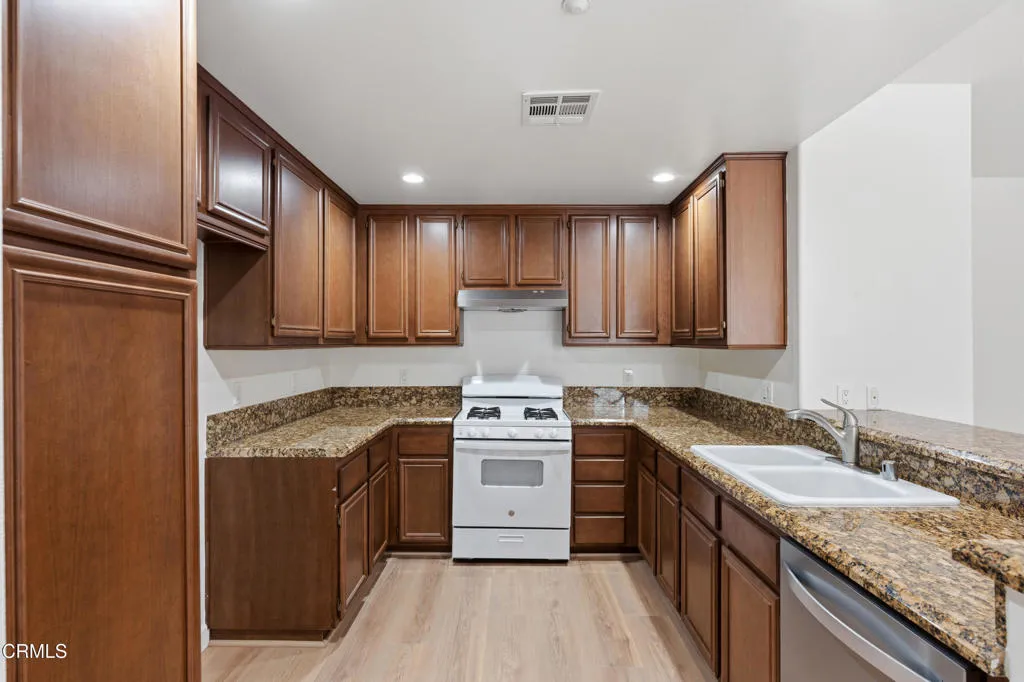 Additional image 45 of 259 Riverdale Court #235, Camarillo, CA 93012