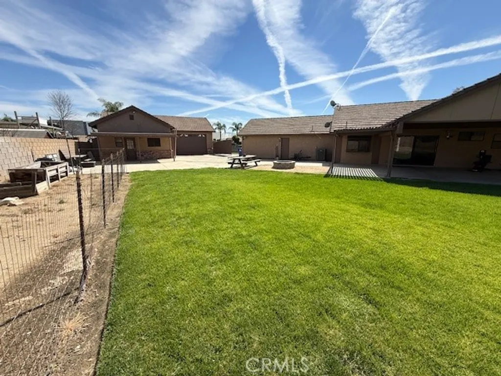 Additional image 33 of 19534 Kiningham Drive, Bloomington, CA 92316