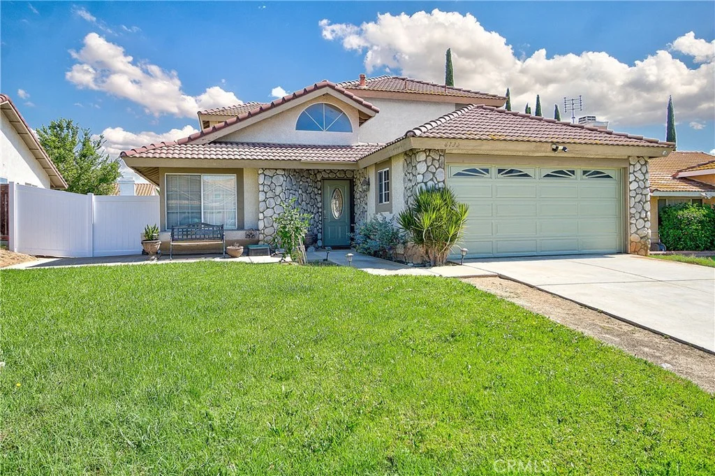 8732 Sandhill Dr, Riverside, CA 92508 photo 3