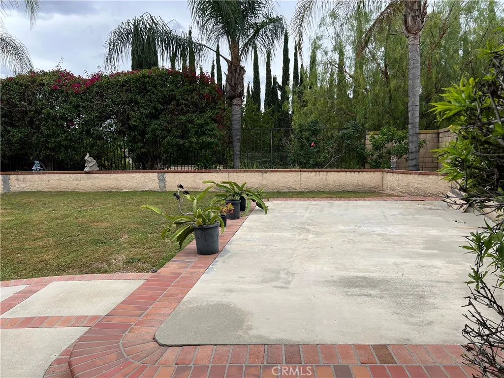 2411 White Dove Ln, Chino Hills, CA 91709