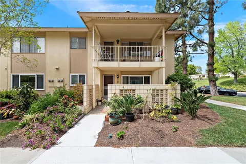 174 Avenida Majorca Unit A, Laguna Woods, CA MLS: OC25068458