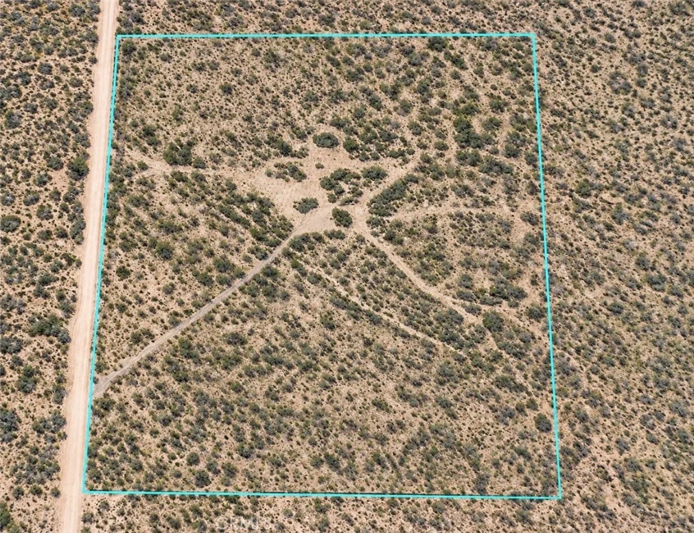 51733 New Century Road, Essex, CA 92332
