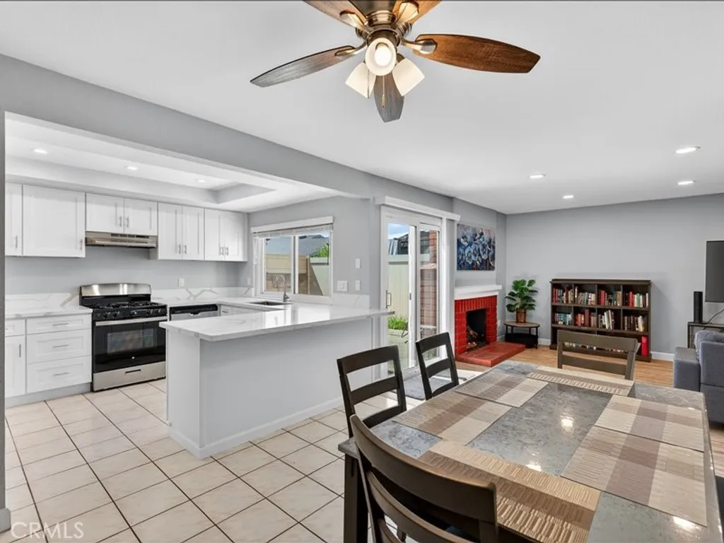 Additional image 7 of 5442 Villa Way Unit 4, Cypress, CA 90630