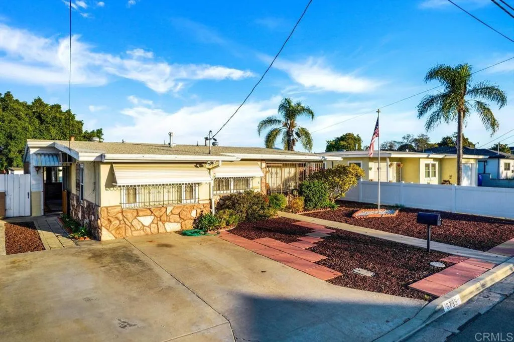 3735 Billman St, San Diego, CA 92115