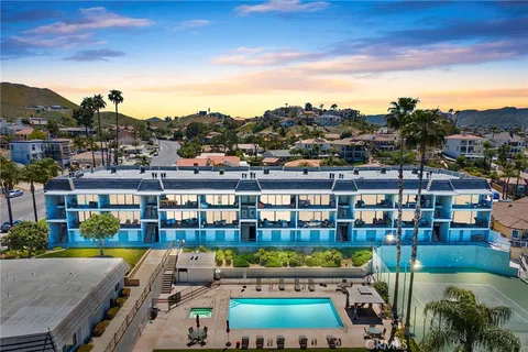 22570 Bass Place Unit 7, Canyon Lake, CA MLS: SW25043455