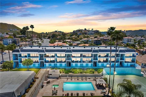 22570 Bass Place Unit 7, Canyon Lake, CA MLS: SW25043455