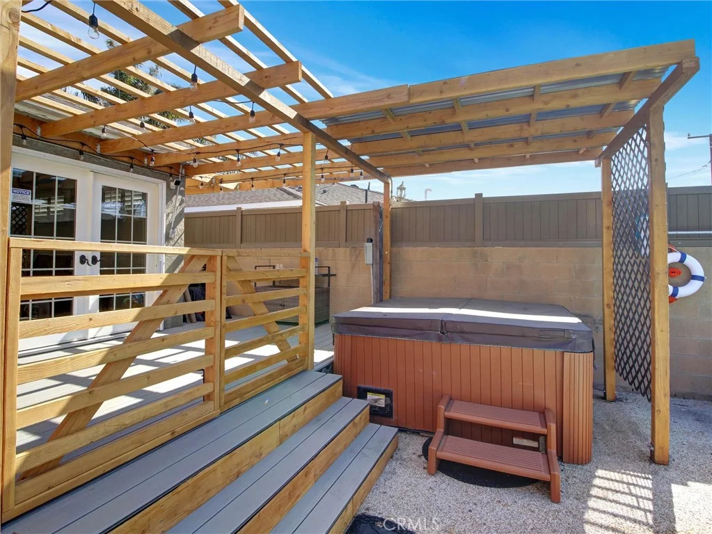 4864 W 139th St, Hawthorne, CA 90250