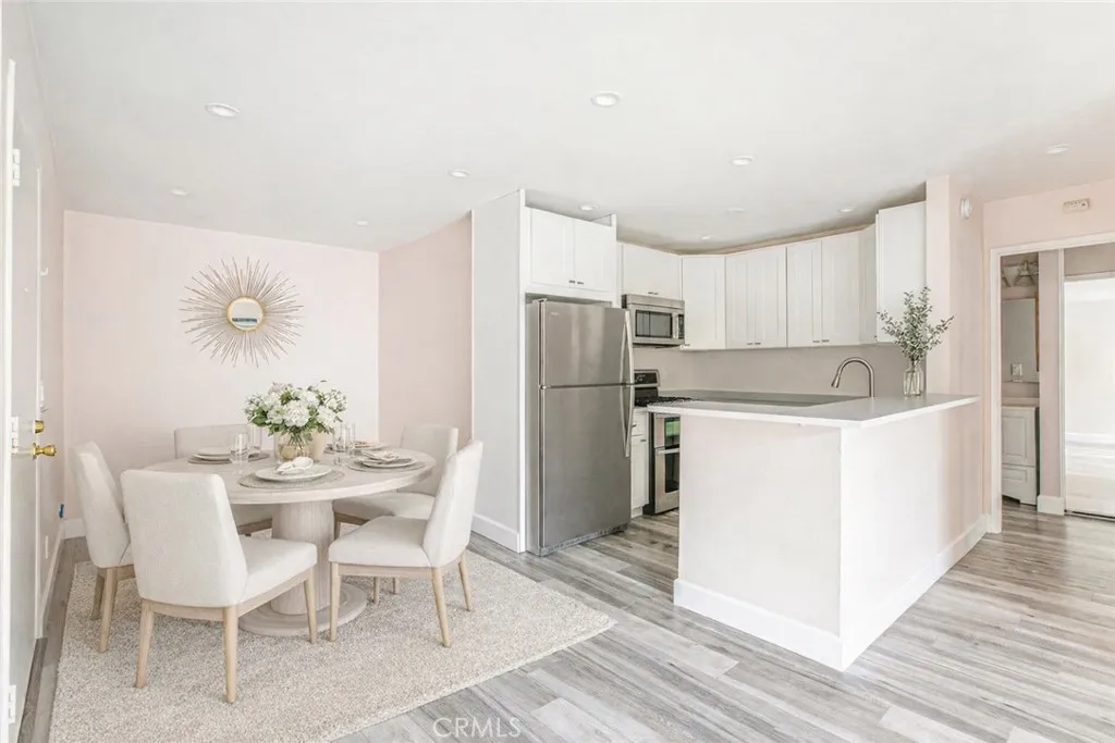 Additional image 4 of 365 Burchett Street Unit 217, Glendale, CA 91203