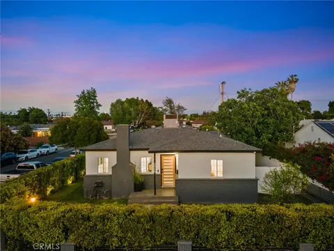 6956 Corbin Avenue, Reseda, CA MLS: SR25093898