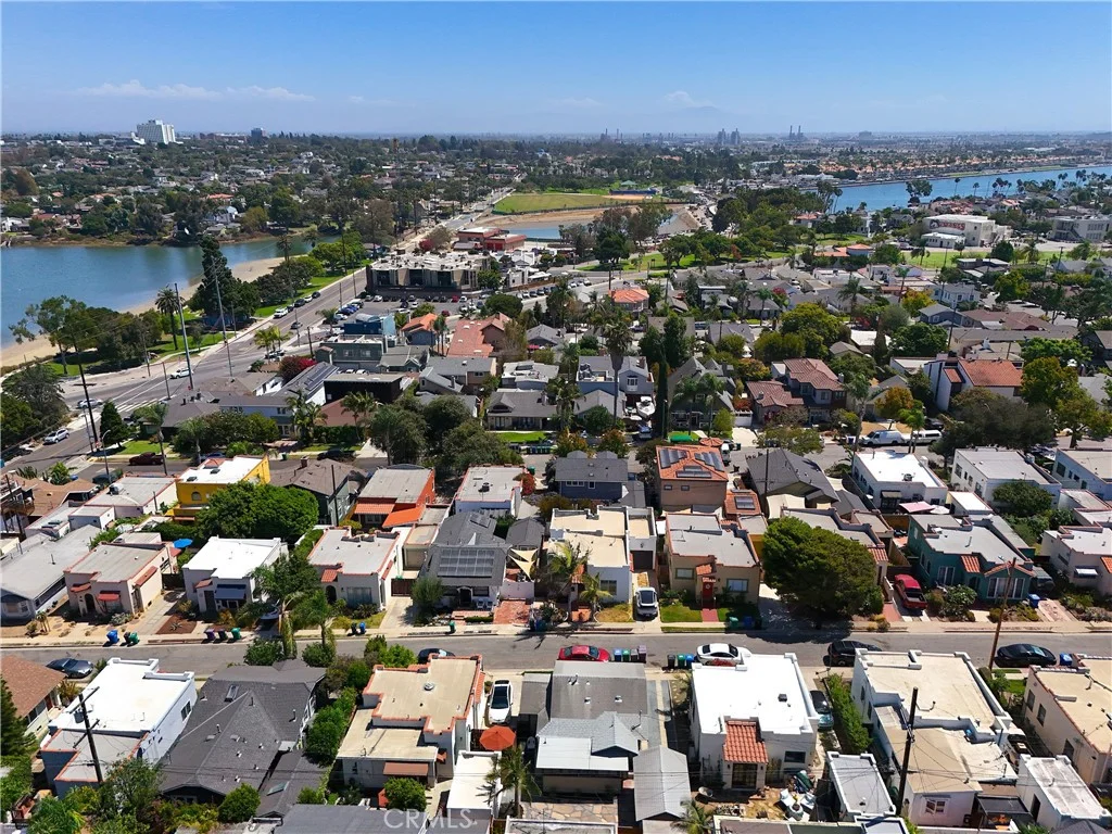 329 Eliot Lane, Long Beach, CA 90814
