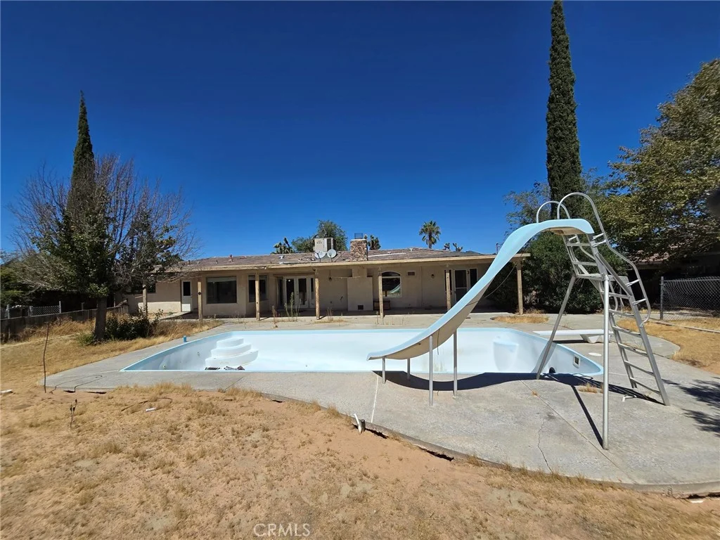 20239 Osseo Rd, Apple Valley, CA 92308