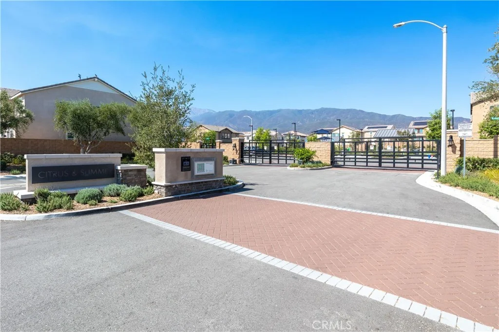 16062 Olivas Lane, Fontana, CA 92336