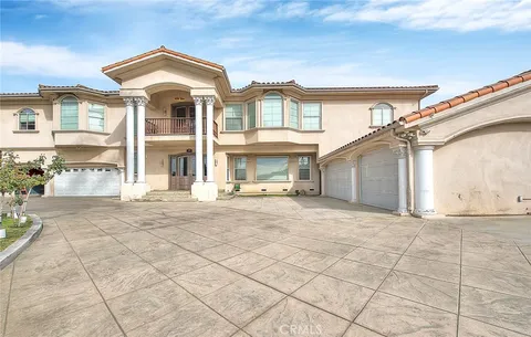 9371 Florence Avenue, Downey, CA 90240 - MLS#: DW25020327