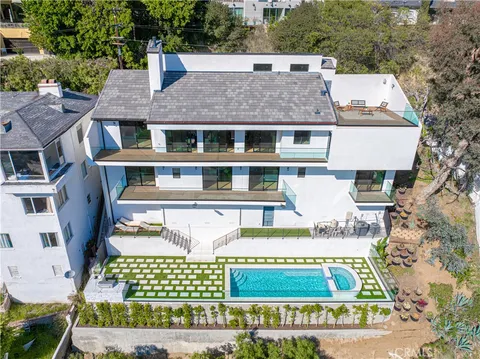 8566 Hollywood Boulevard, Los Angeles, CA MLS: SB25076410