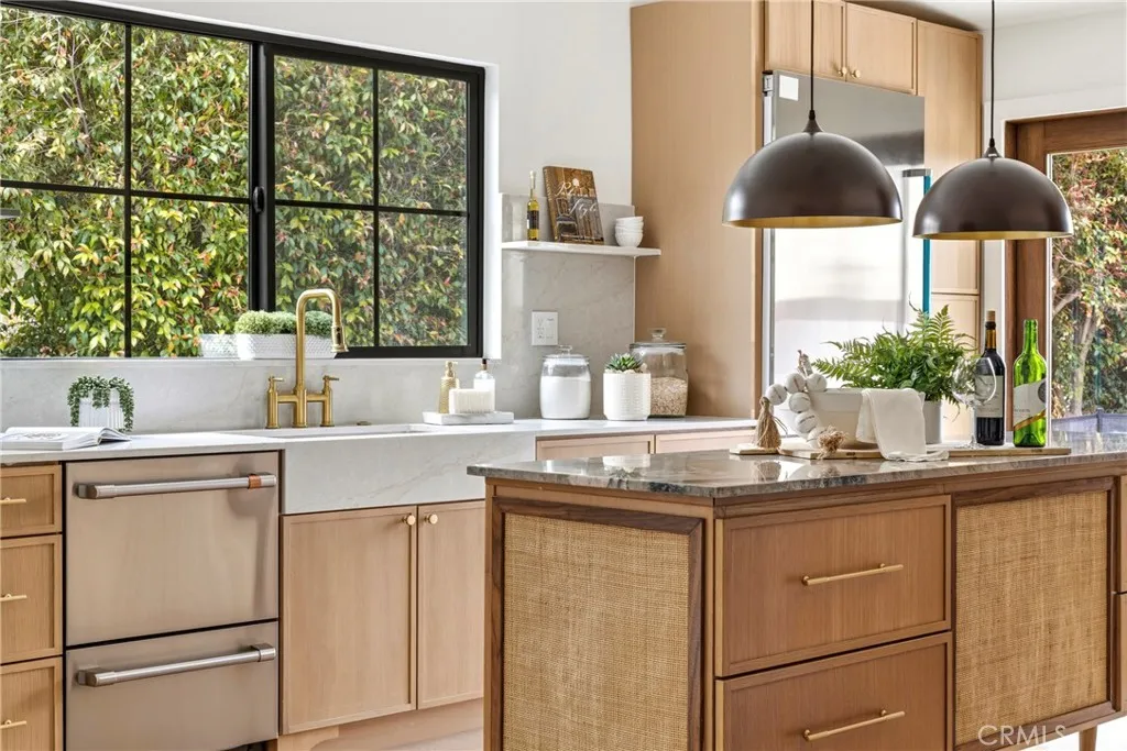 Additional image 4 of 1519 Courtney Avenue, Los Angeles, CA 90046