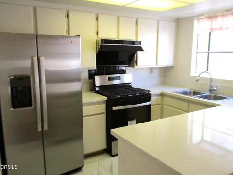 807 N Garfield Avenue Unit A, Alhambra, CA MLS: P1-20747