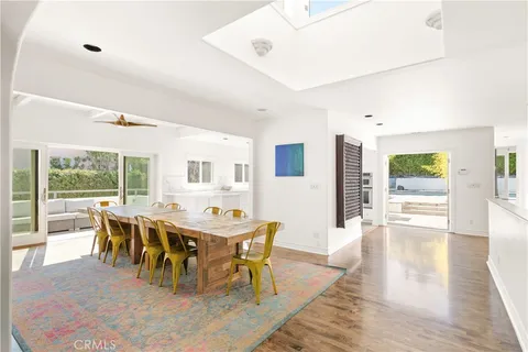 2121 N Bronson Avenue, Los Angeles, CA MLS: BB25056867