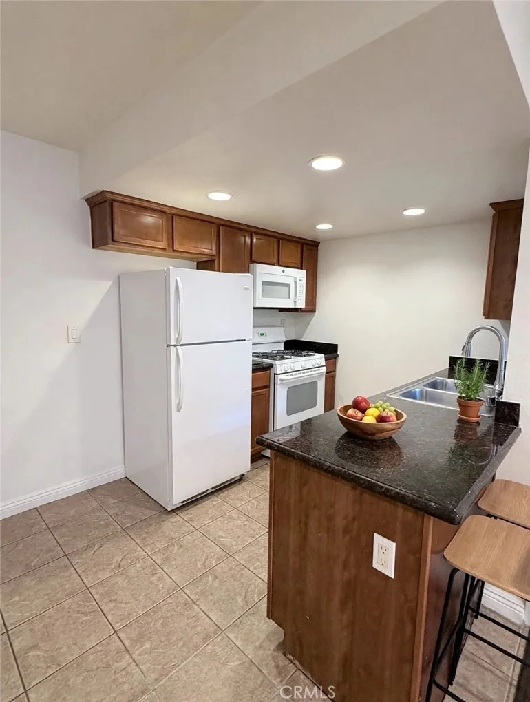 1144 W Blaine St Unit 102, Riverside, CA 92507