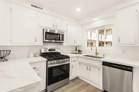 4445 Cartwright Avenue Unit 207, Toluca Lake, CA 91602 - MLS#: OC25044608