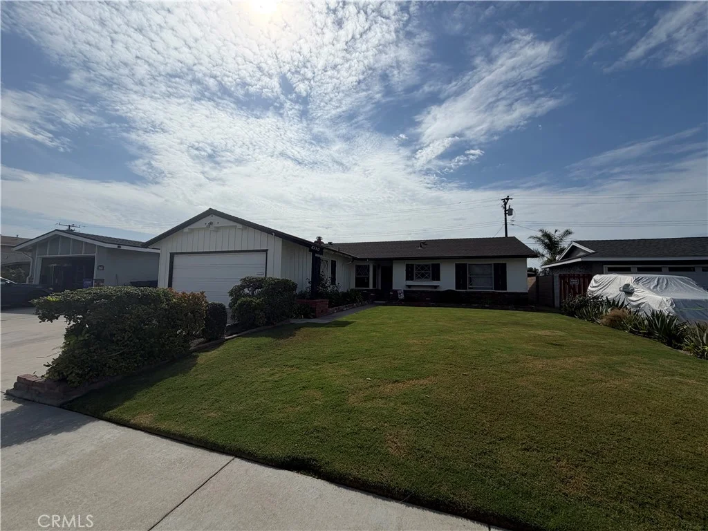 8330 Wells Rd, Westminster, CA 92683 photo 2