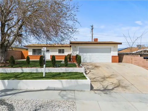 38915 Deer Run Road, Palmdale, CA MLS: SR25054857