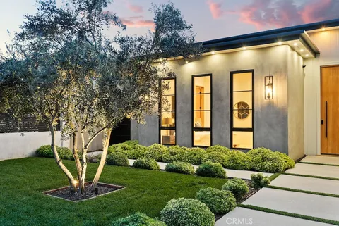 5727 Cahill Avenue, Tarzana, CA MLS: SR25075586