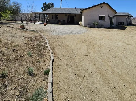 33110 Hillside Drive, Acton, CA MLS: SR25092266