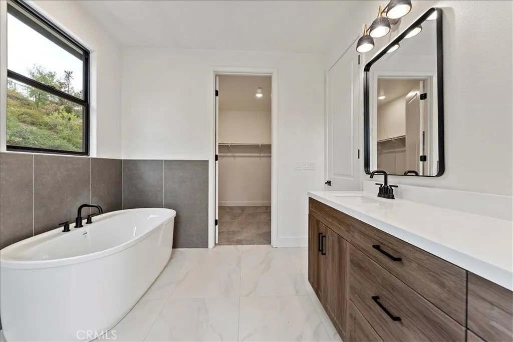 Additional image 107 of 943 N Avenue 66, Los Angeles, CA 90042