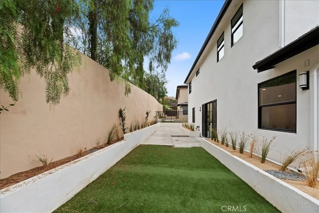 Additional image 57 of 943 N Avenue 66, Los Angeles, CA 90042