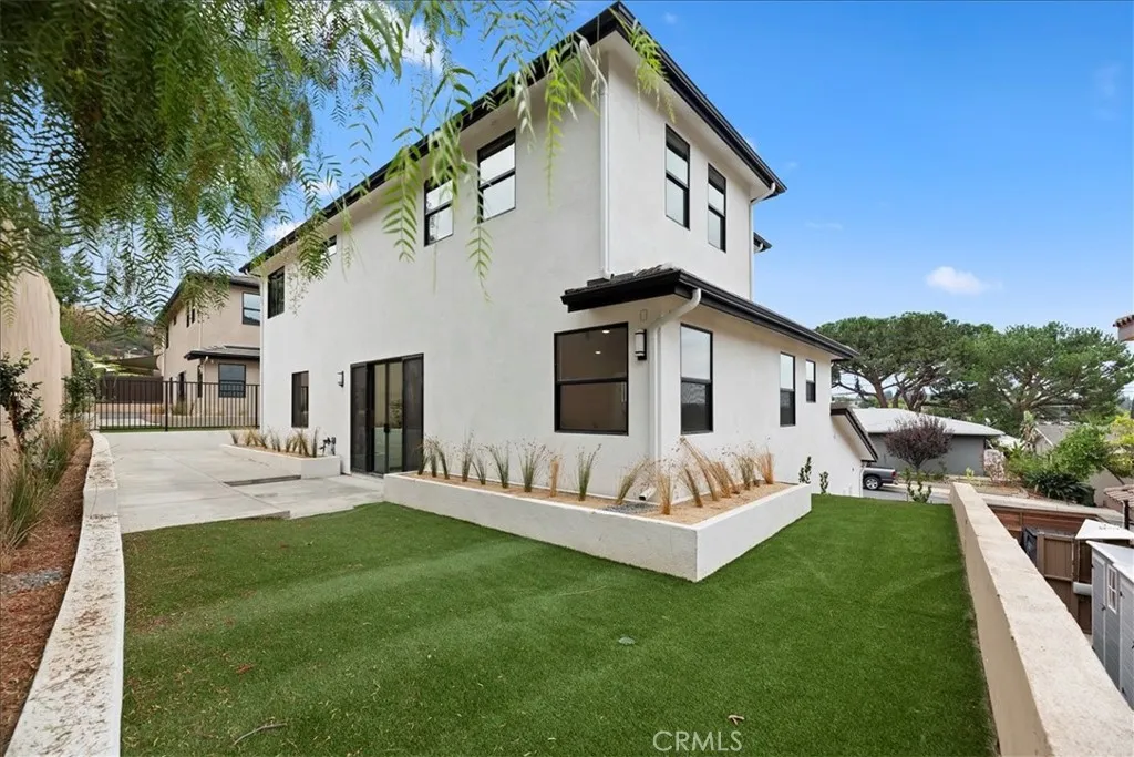 Additional image 113 of 943 N Avenue 66, Los Angeles, CA 90042