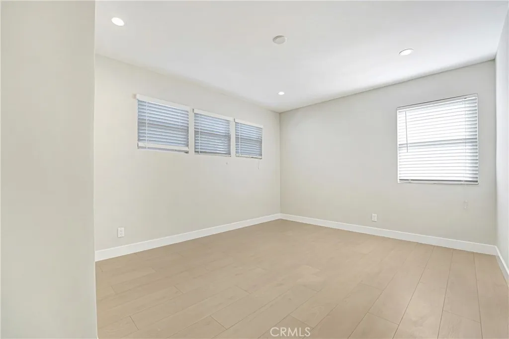 Additional image 11 of 18216 Hartland Street, Reseda, CA 91335