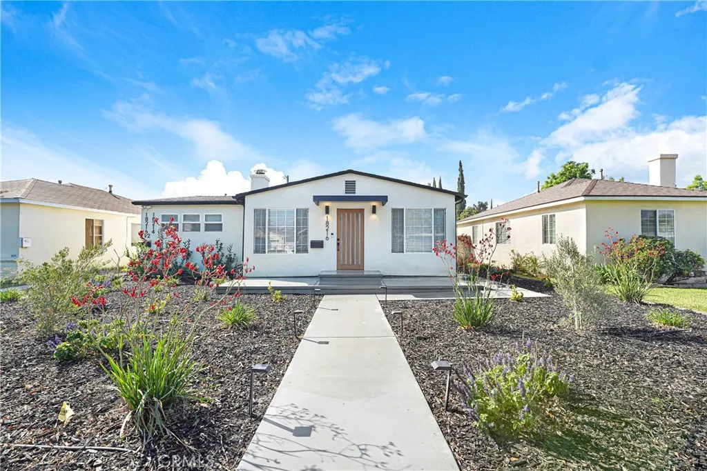 Additional image 3 of 18216 Hartland Street, Reseda, CA 91335